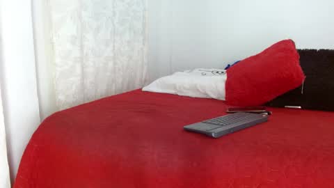 Snapshot of elektratattoo chatting on 01.25.25 elektra online show from 01.25.25