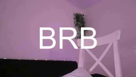 Snapshot of elena_li chatting on 02.18.25 elena_li online show from 02.18.25