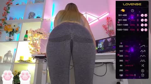 Elena online show from 01.26.25