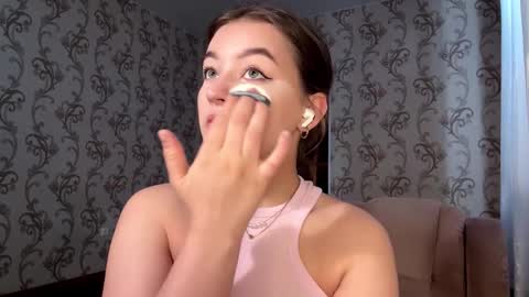 Mia online show from 03.15.26