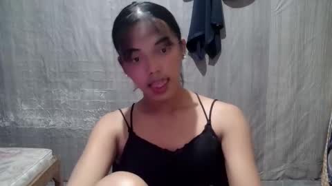 Snapshot of elenacum chatting on 09.11.25 elenacum online show from 09.11.25