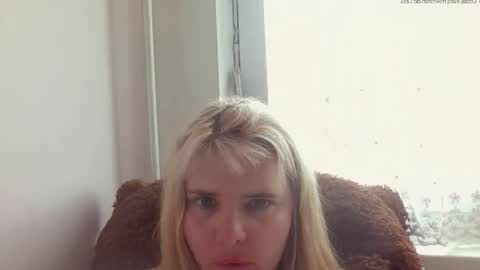 Snapshot of elenaflirt chatting on 05.15.26 Elena online show from 05.15.26