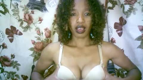 elenah013 online show from 12.17.25