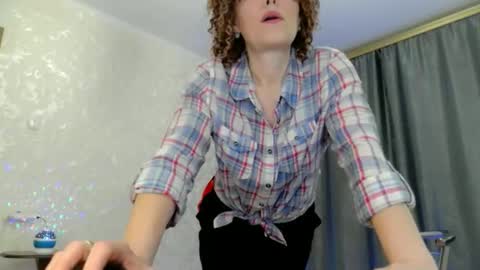 elenaza online show from 04.20.26