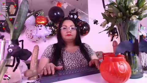 elenna_boobs_ online show from 10.26.25