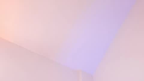 Snapshot of elenna_salvatoree chatting on 05.25.26 Elena online show from 05.25.26