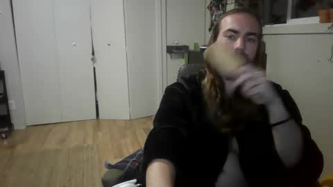 Snapshot of elephantfox chatting on 12.15.24 fox online show from 12.15.24