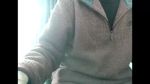 Snapshot of elfyonee chatting on 02.21.25 elfyonee online show from 02.21.25