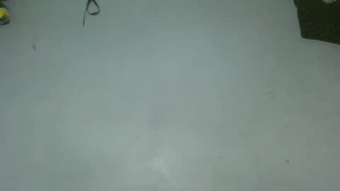 elia011 online show from 10.28.25