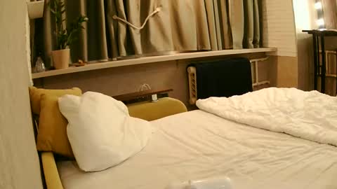 Snapshot of eliana_e chatting on 02.07.25 Eliana online show from 02.07.25