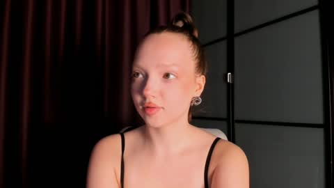 Ella online show from 12.10.24