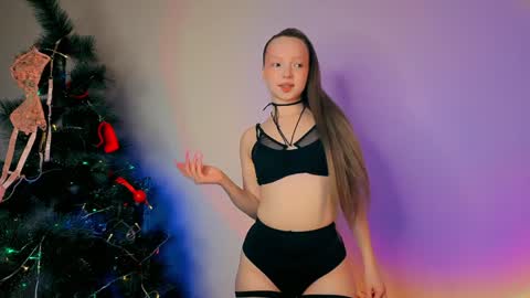 Ella online show from 12.24.24