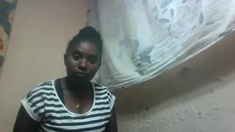 Snapshot of eliannee chatting on 12.04.25 eliannee online show from 12.04.25