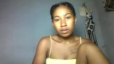 elina981 online show from 04.01.26