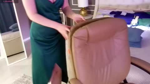 Snapshot of elina_nortas chatting on 10.03.25 Elina online show from 10.03.25