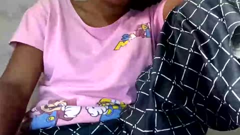 Snapshot of elina_roy03 chatting on 10.19.25 elina_roy03 online show from 10.19.25