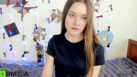 Snapshot of elina_x chatting on 06.10.26 elina_x online show from 06.10.26