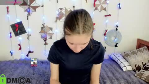 Snapshot of elina_x chatting on 06.13.26 elina_x online show from 06.13.26
