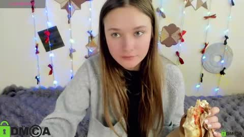 Snapshot of elina_x chatting on 06.16.26 elina_x online show from 06.16.26