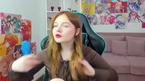 Snapshot of elinavale chatting on 06.30.26 elinavale online show from 06.30.26