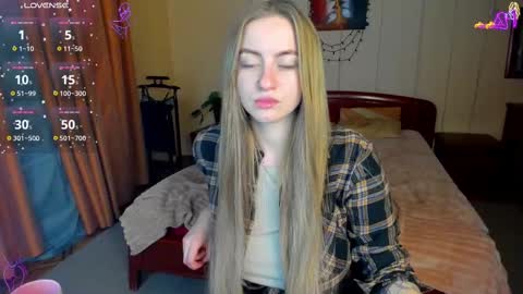 Snapshot of elinor_faith chatting on 02.13.25 elinor_faith online show from 02.13.25