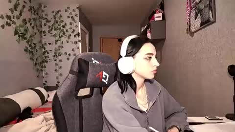 Milica online show from 06.19.26