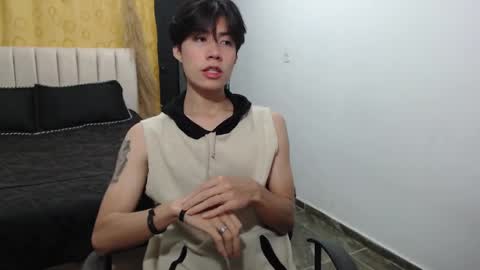 Snapshot of elio_collem chatting on 12.16.24 ELIO online show from 12.16.24