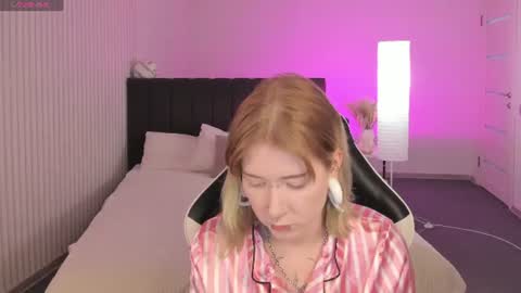 Snapshot of elira_vane chatting on 06.30.26 Elira Vane online show from 06.30.26