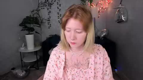 Snapshot of elira_vane chatting on 07.15.26 Elira Vane online show from 07.15.26