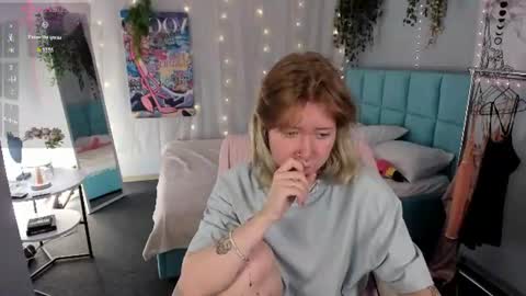 Snapshot of elira_vane chatting on 07.16.26 Elira Vane online show from 07.16.26