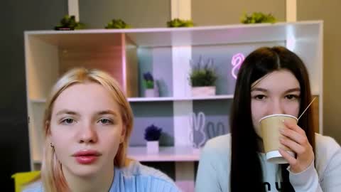 elis_sunny online show from 02.03.26