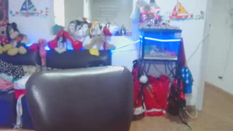 Snapshot of elisa_fun35 chatting on 02.05.25 elisa fun online show from 02.05.25