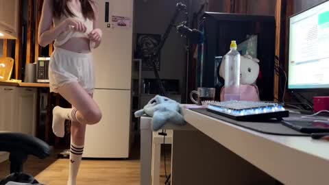 Snapshot of elisa_north chatting on 02.03.25 Elisa North online show from 02.03.25