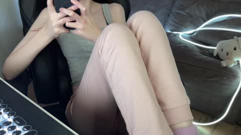 Snapshot of elisa_north chatting on 02.22.25 Elisa North online show from 02.22.25