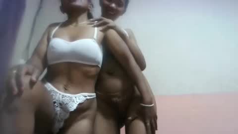 Snapshot of elisabet88 chatting on 09.22.25 elisabet88 online show from 09.22.25