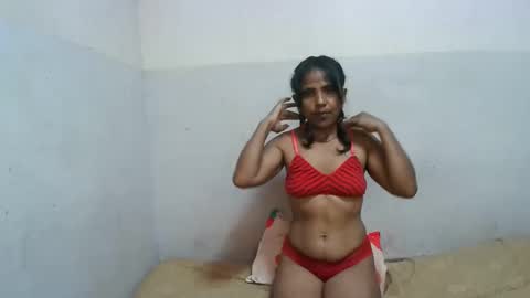 Snapshot of elisabet88 chatting on 11.21.25 elisabet88 online show from 11.21.25