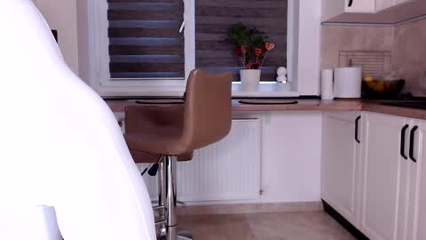 elisabeth_jason online show from 02.21.25