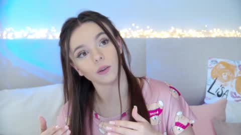 ElisabethDavis online show from 01.21.25