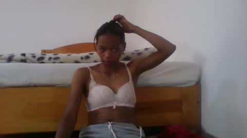 Snapshot of elisacich chatting on 02.23.26 elisacich online show from 02.23.26