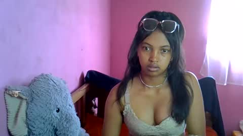 elisah01 online show from 05.20.26