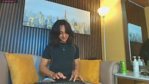 Elisa Sue online show from 04.02.26