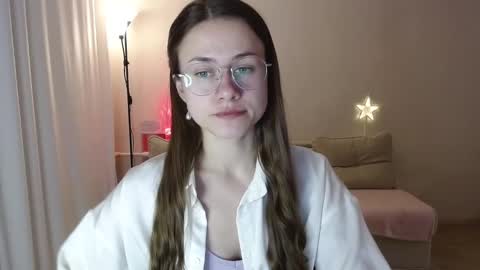 Elis online show from 12.23.24