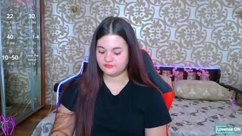 Snapshot of elisesmuse chatting on 07.23.26 elisesmuse online show from 07.23.26