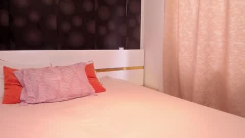 Elly online show from 10.06.25