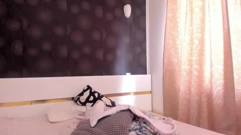 Elly online show from 11.21.25