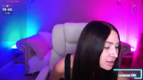 elisevelour online show from 10.24.25