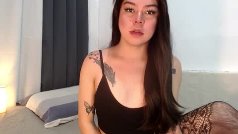 Snapshot of elisex18 chatting on 01.19.26 Elise online show from 01.19.26