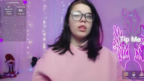 Eliss online show from 12.16.25