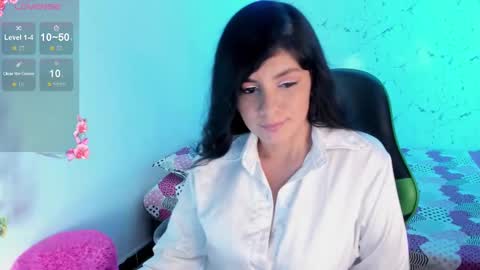 Snapshot of elissa_iris chatting on 09.23.25 E L I S S A online show from 09.23.25