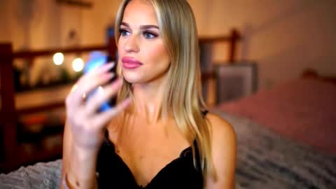 Sunflower  online show from 01.17.26